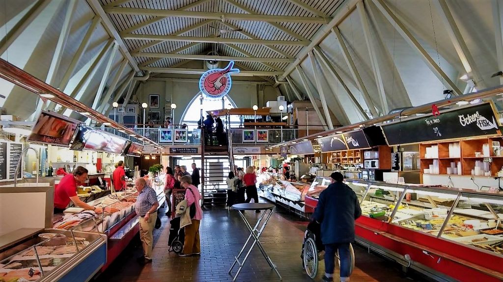 photo of an indoors fish market in gothenburg sweden