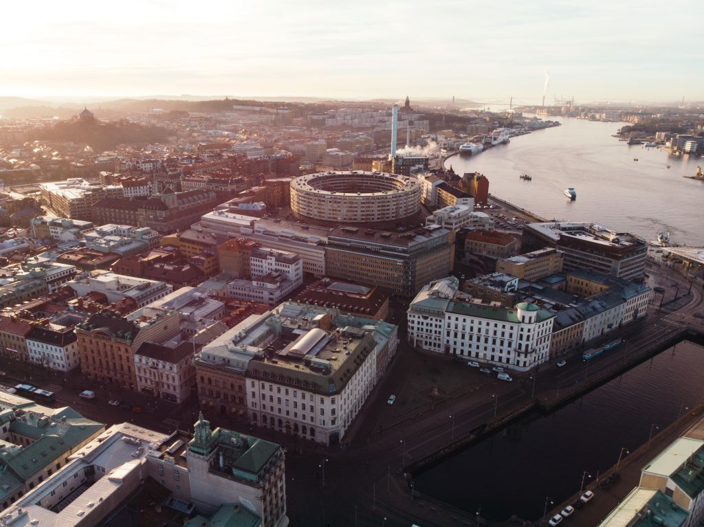 photo of the city of gothenburg sweden at sunset