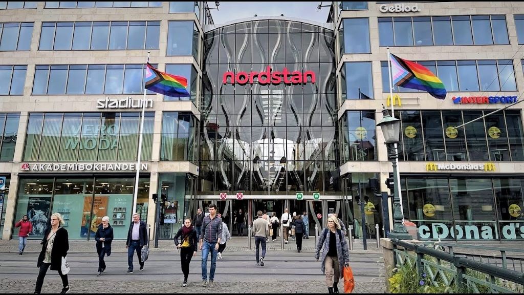 photo of shopping centre in gothenburg sweden